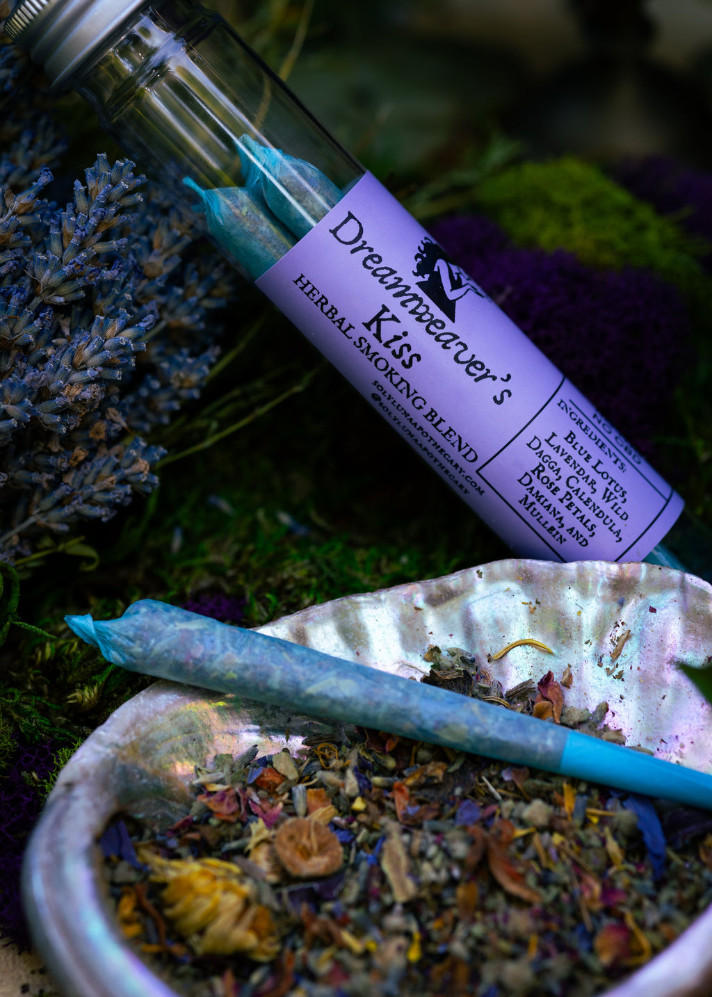 Herbal Smoking Blend: Dreamweaver’s Kiss Pre-Rolls